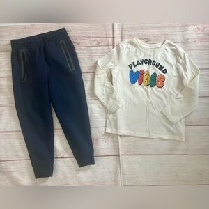 Old Navy 2 Pc Outfit Size 5/5T Fleece Jogger/LS Top